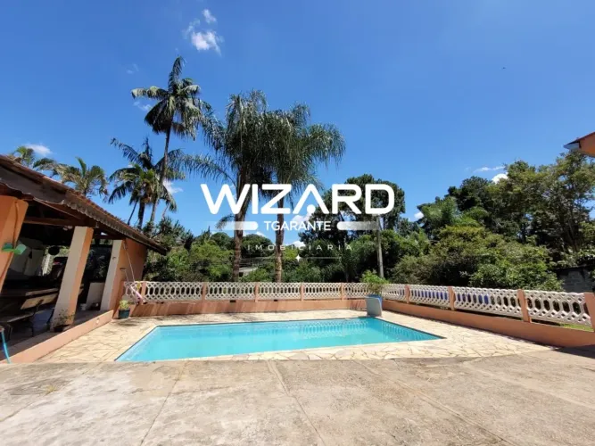 Chácara em Atibaia, churrasqueira, piscina, para venda com 891m² e 3 vagas