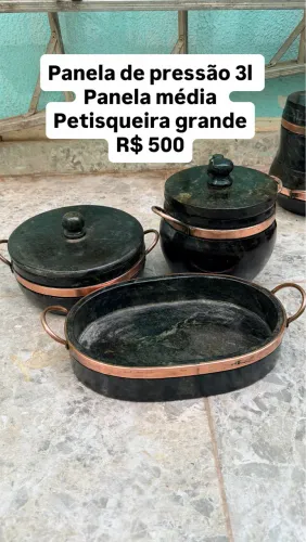 Panelas de pedra sabão