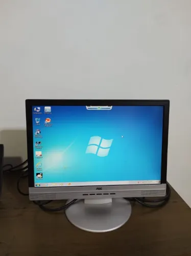 Monitor AOC 17 polegadas (USADO)