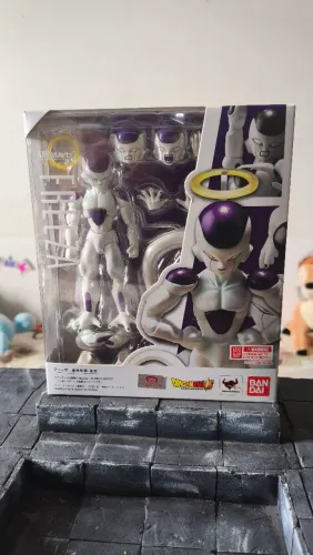 Sh Figuarts Bandai Freeza