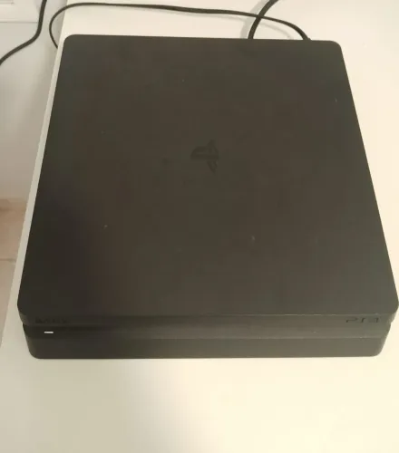 PS4 Slim 1Tb + 1 Controle Original + 6 jogos 