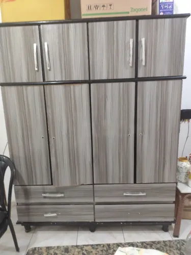 guarda roupa de 4portas