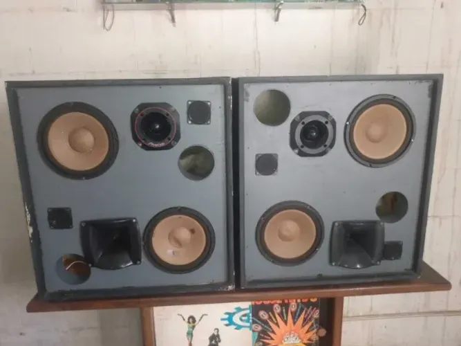 Caixas de som  2 alto-falantes novik de 8 Pl + driver e twiter