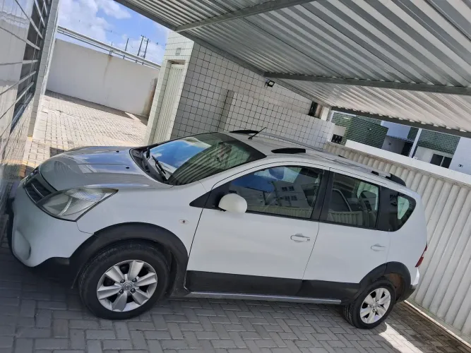 Nissan Livina X-gear Sl/X-gear 1.8 Flex F. Aut. 2014