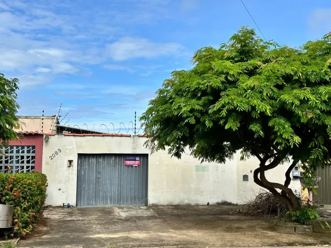 CASA ou TERRENO À VENDA PRÓXIMO DO CPA COM TÍTULO DEFINITIVO DO TERRENO