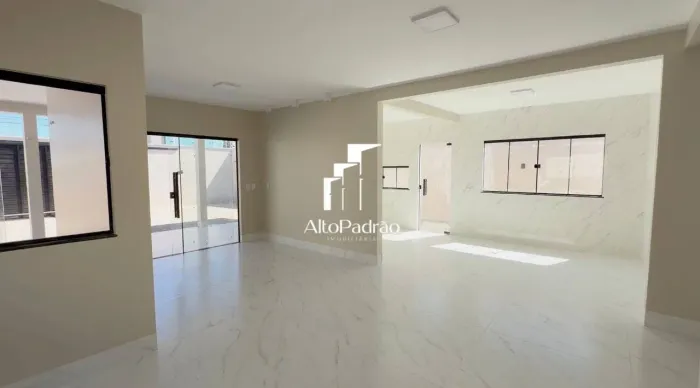 Casa com 3 Dormitórios à Venda Centro, Altos/PI