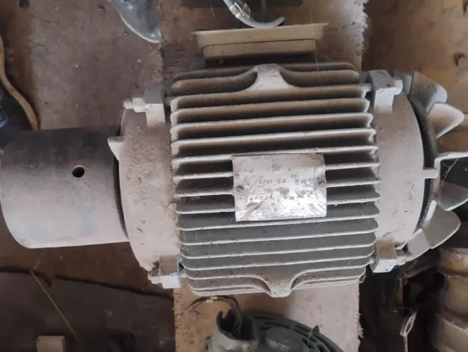 Motor Elétrico Trifásico 7,5 CV