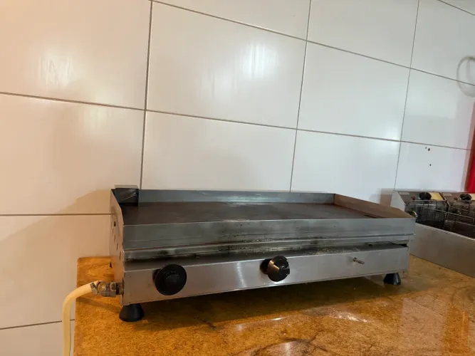 Chapa elétrica industrial em inox