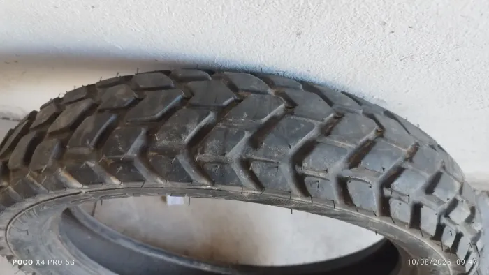 Pneu da Falcon 110 90 17