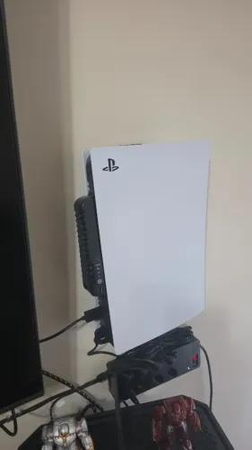 PS5 Fat Digital + Cooler + Suporte de parede