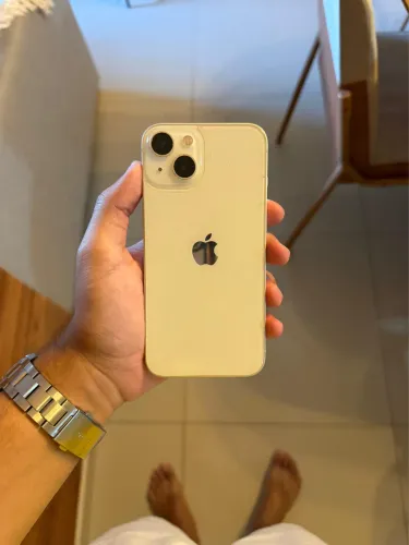 IPHONE 13 - 128gb (detalhe na tela)
