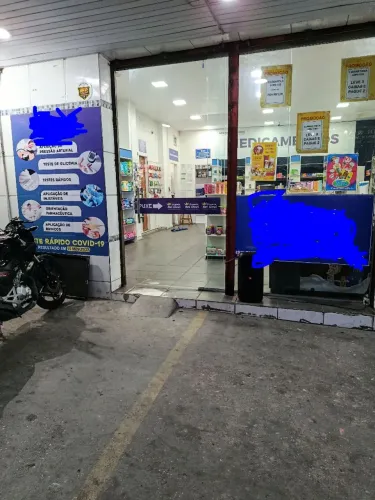 Vende-se uma drogaria 