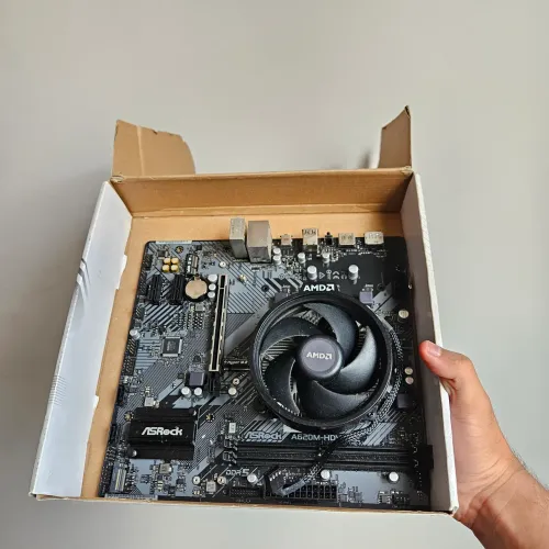 Kit Upgrade AM5 - ASRock A620M-HDV/M.2 + Ryzen 5 8500g - DDR5 (Na Caixa)