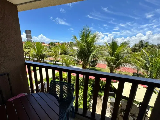 APARTAMENTO COM DOIS QUARTOS À BEIRA MAR DO CUPE, TODO MOBILIADO, COM 01 VAGA DE GARAGEM