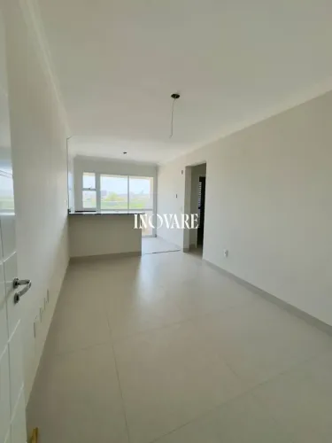 Apartamento com 2 dormitórios à venda, 52 m² por R$ 335.000,00 - Jardim dos Gravatás - Ube
