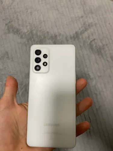 Celular à venda 