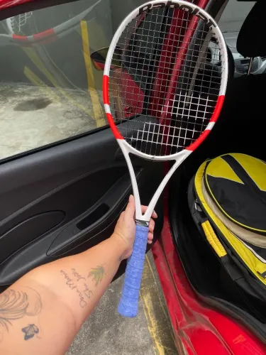 Raquete de Tênis Babolat Pure Strike 100