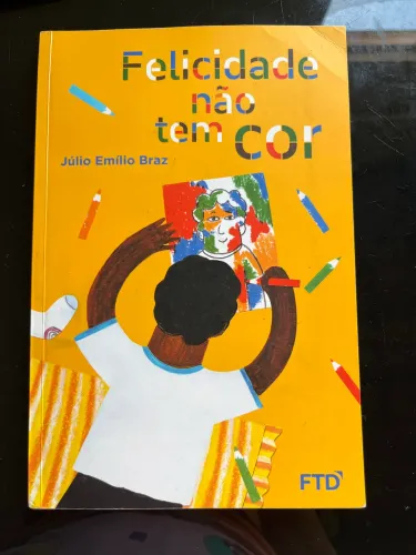 Livro Felicidade não tem cor