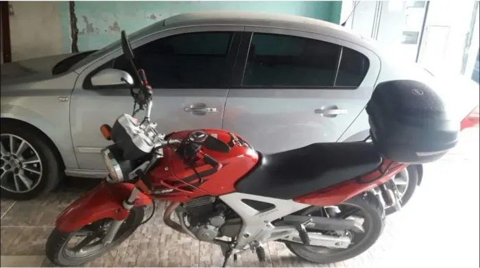 Twister 2008 moto de garagem
