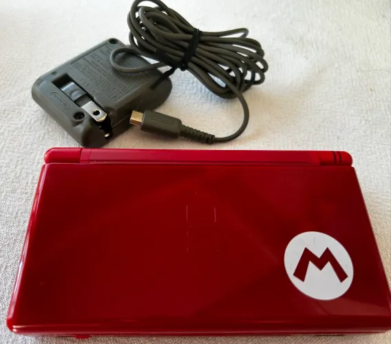 Nintendo DS lite edição Mario completo case e jogos item de coleção.