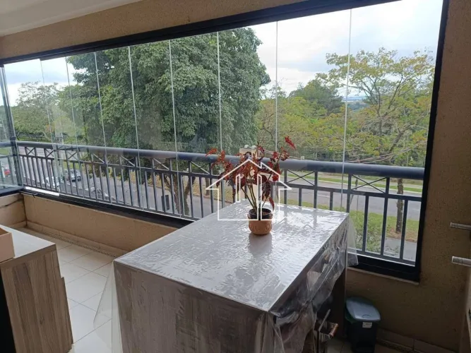 Condomínio Terrasse Premiere - Avenida Cidade Jardim - 3 dormitórios com uma suíte - R$800