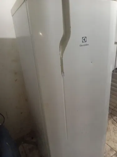 Geladeira Electrolux 110 voltes frostifri seminova 700 reais tel *69