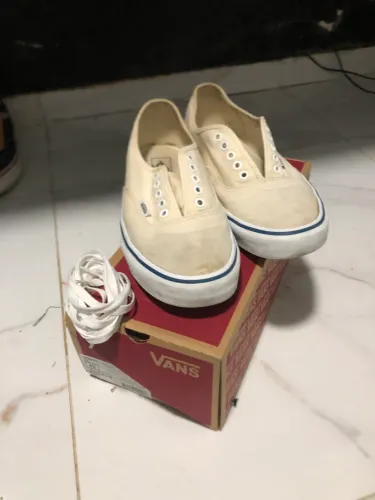 Vans authentic