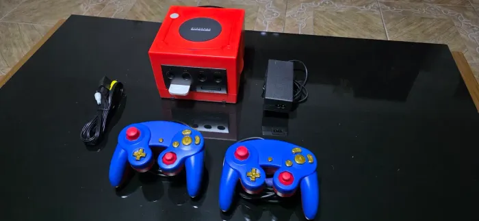 Game Cube 2 controles, fonte, memory card, cabo av, picoboot e 128gb de SD