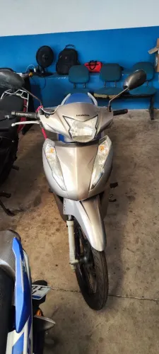 HONDA BIZ 125 CINZA 2021 Shalon veículos Cariacica