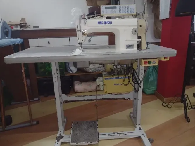 Maquina de costura