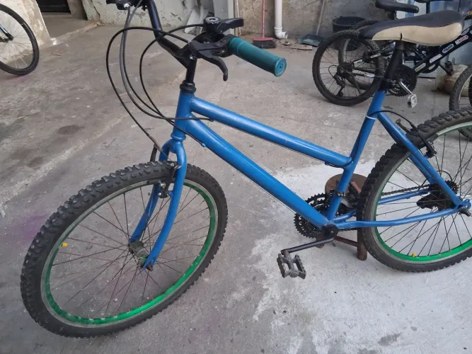Linda bike aro 26 com marchas,sou de campo grande