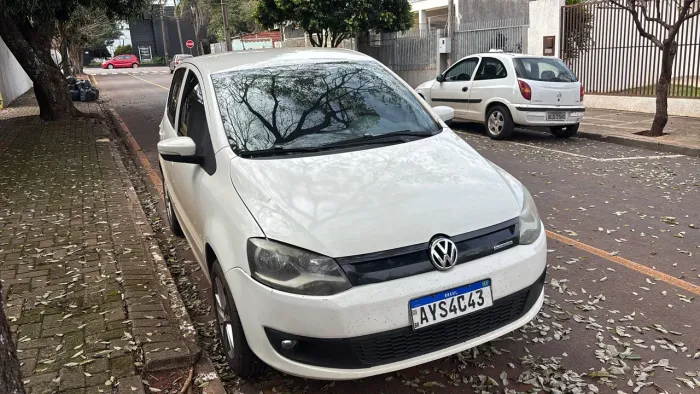 Volkswagen Fox Bluemotion 1.0 MI Total Flex 12V 5P 2014