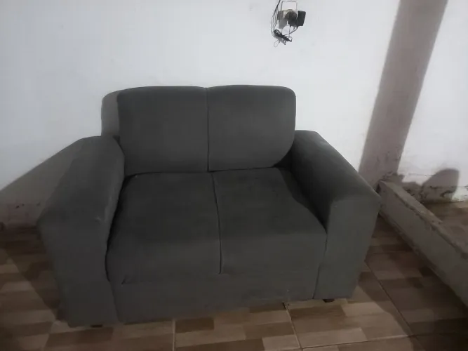 Sofá pequeno 2 lugares