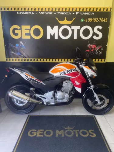 Honda CB 300 LIMITED 2014 bem novinha !