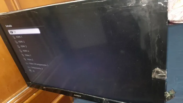 Televisão 42 polegadas.  Tv não é smart 