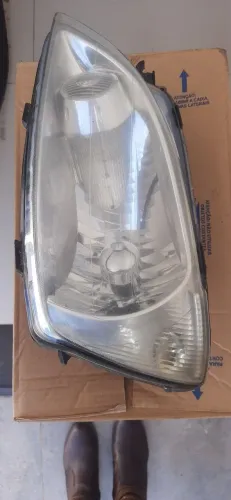 farol dianteiro classic 2012 original com logo gm Lado esquerdo motorista