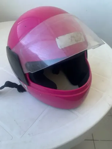 Capacete