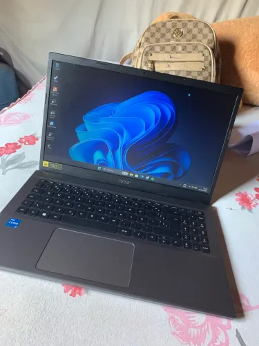VENDO E SSE NOTBOOK Acer Aspire 5.