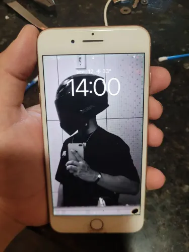 Iphone 8 Plus 64gb novo com defeito na tela