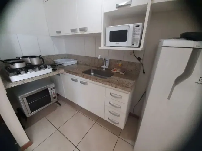 Flat mobiliado em Manaíra, vista lateral para o mar, lazer na cobertura, garagem e localiz