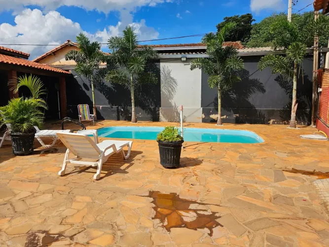 Casa 4 Dormitórios Com Piscina E Barracão No Bairro Tupy Em Itapetininga - Aceito Troca Po