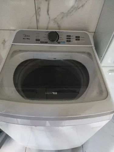 Máquina de lavar semi nova