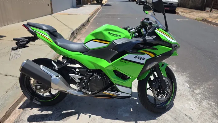 Ninja SE 2025, baixíssimo km