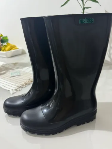 Golocha, Melissa Welly preta 36