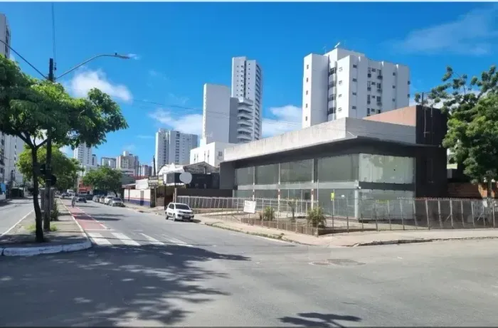 ALUGO GALERIA EM CANDEIAS