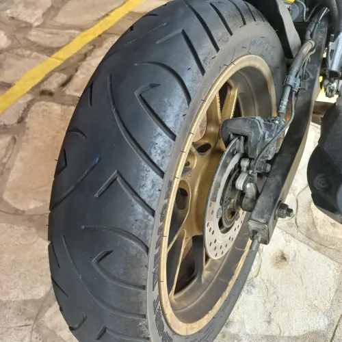 Pneu Pirelli 140/70-17