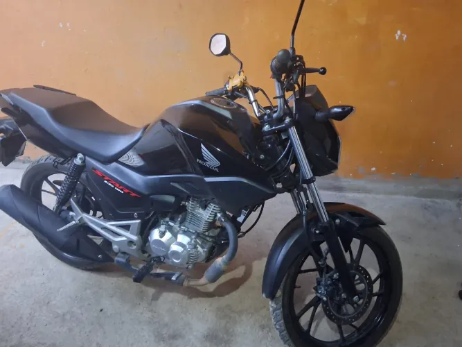 Vende-se moto