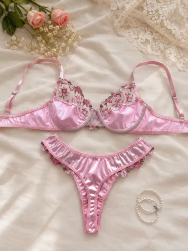 Conjunto Floral Rosé Delicado, romântico e cheio de charme!