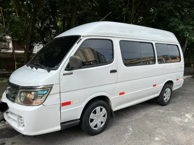 Jinbei Topic Escolar SL 2.2 8V/ 2.0 16V 4P 2014