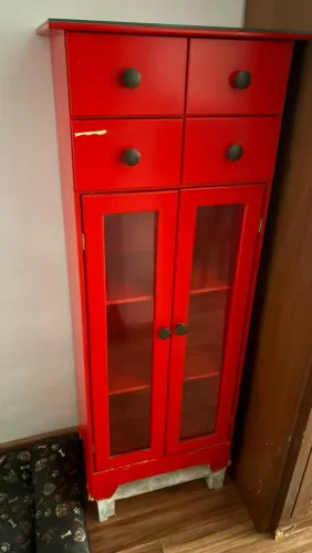 Gabinete Vermelho Vintage/Shabby Chic - 4 Gavetas e 2 Portas Vidro - Pinheiros